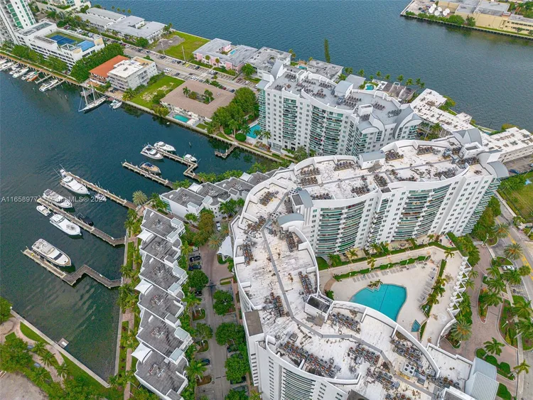 360 Condo #104 image #25