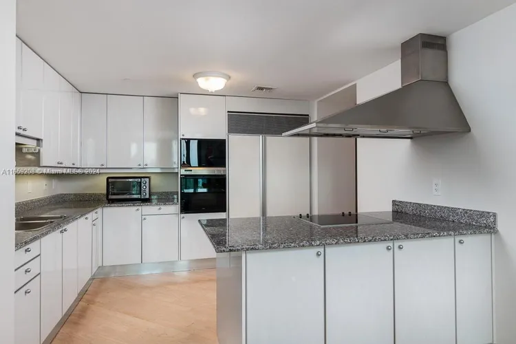 Santa Maria #1201 image #21