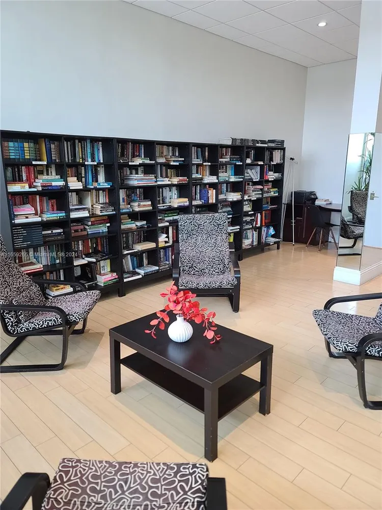 Royal Embassy #9C image #22