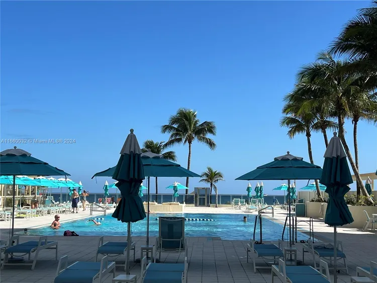 The Wave Condominium #1102 image #18