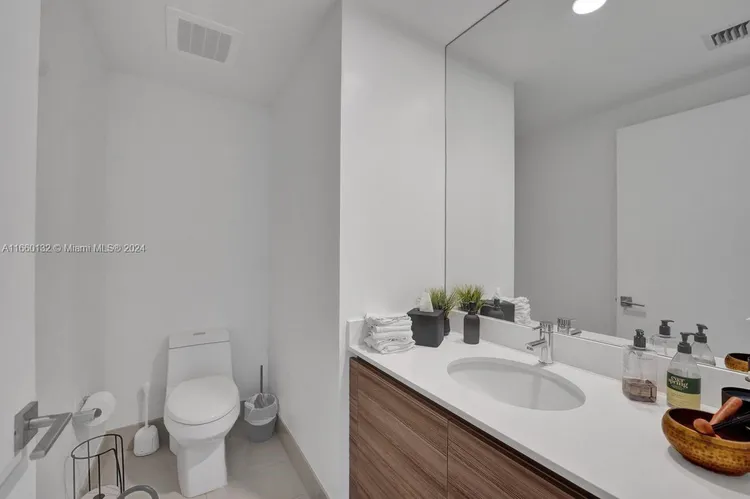 Hyde Midtown #1908 image #7