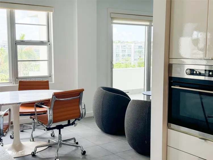 Belle Towers #5E image #11