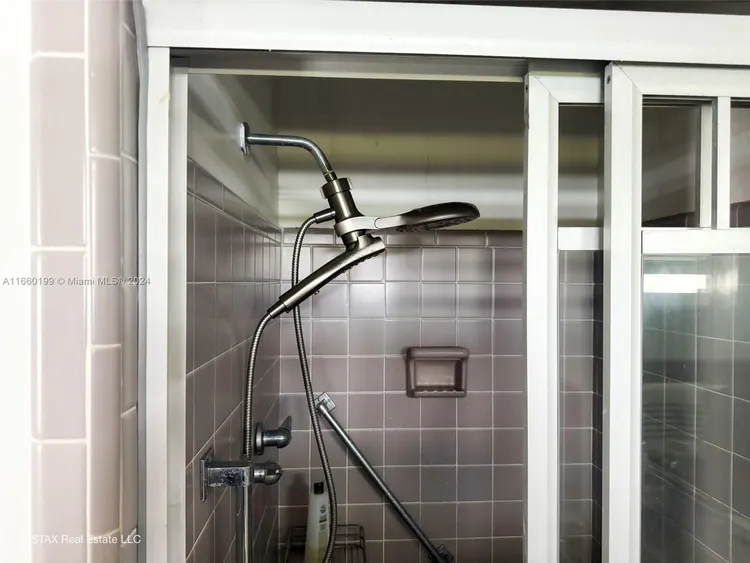 Belle Towers #5E image #20