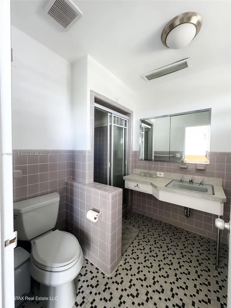 Belle Towers #5E image #23