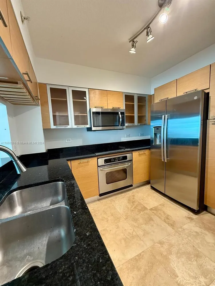 Brickell on the River North #1511 image #6