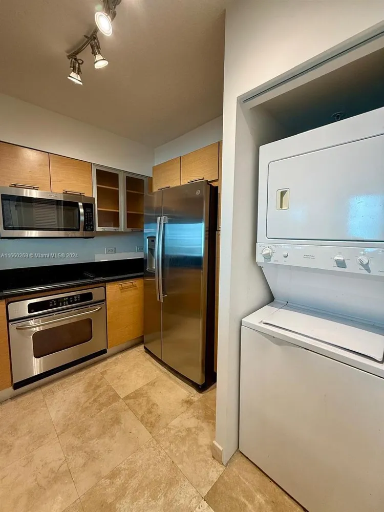 Brickell on the River North #1511 image #8