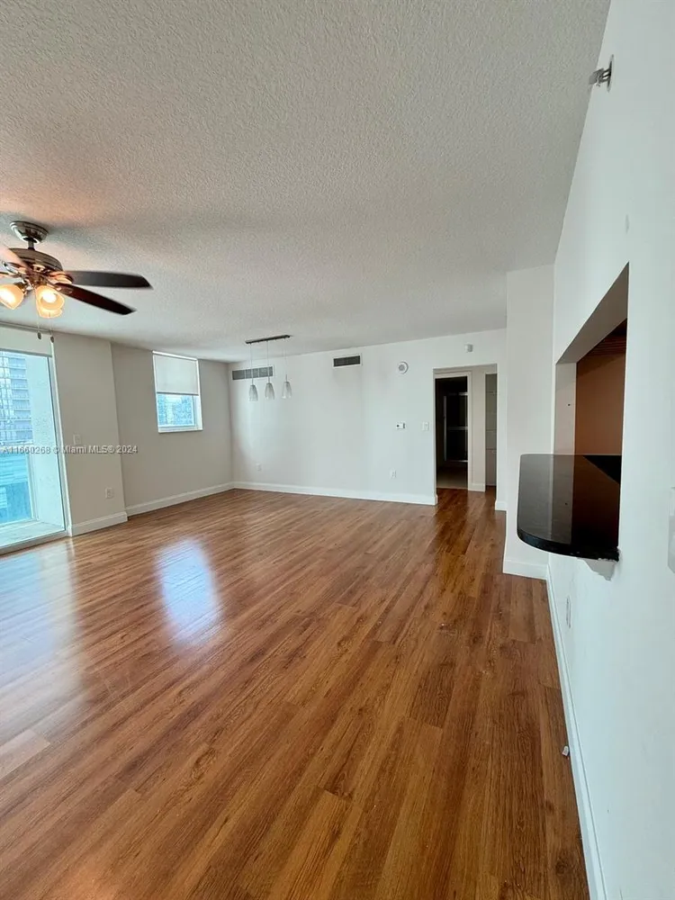 Brickell on the River North #1511 image #9