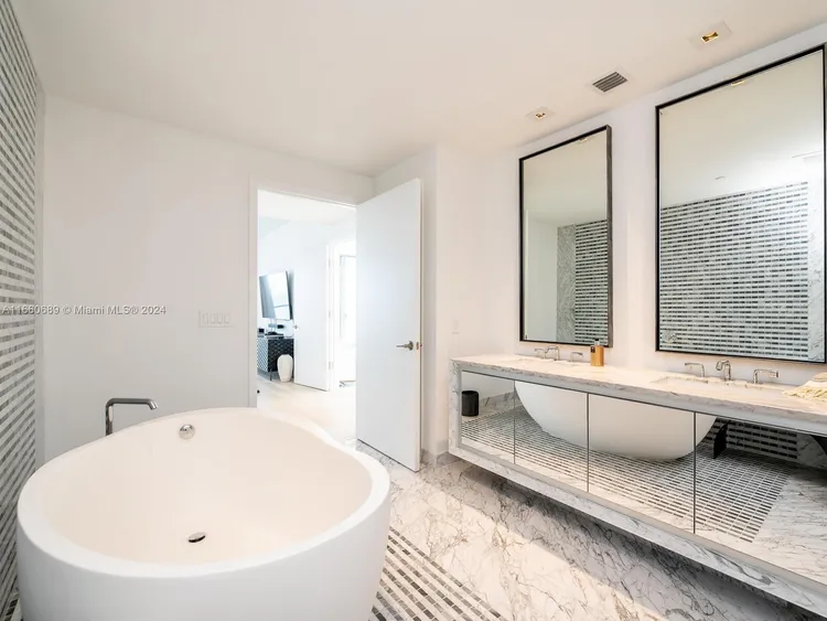 Elysee Miami #2901 image #15