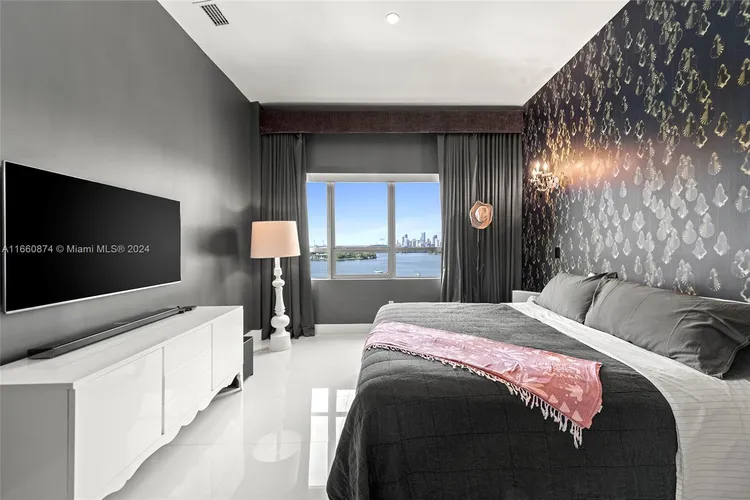 Flamingo South Beach #1524S image #12