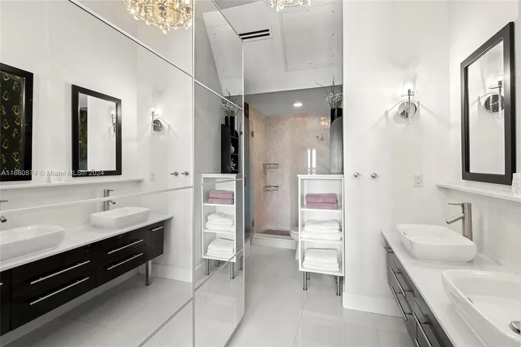 Flamingo South Beach #1524S image #15