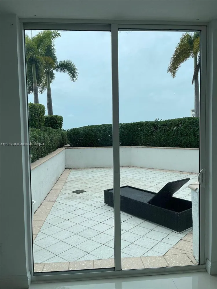 360 Condo #513 image #24