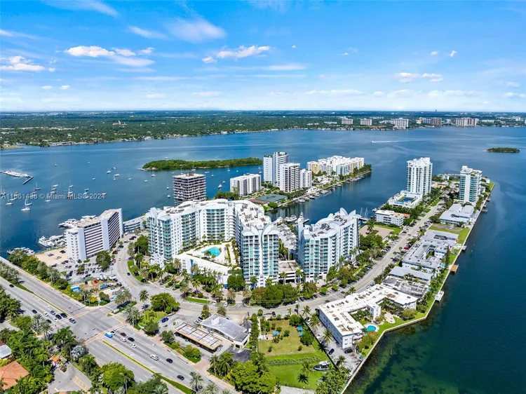 360 Condo #513 image #26