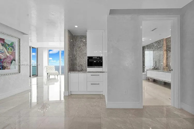 The Estates at Acqualina #4005 image #30