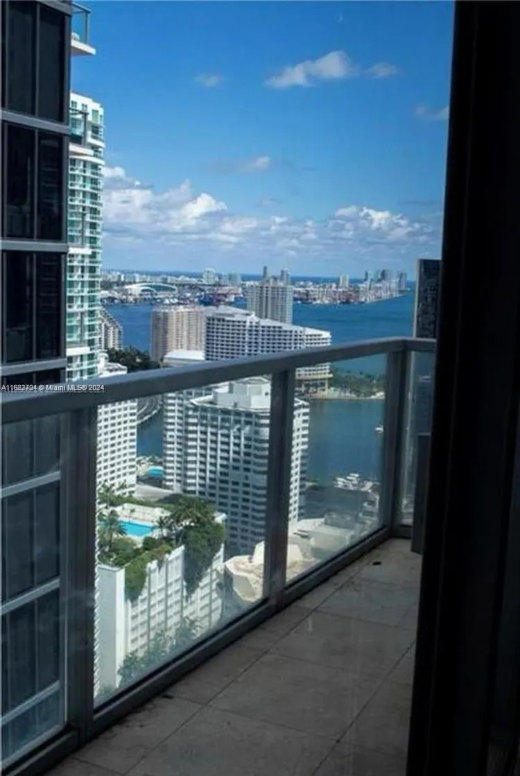 Avenue 1060 Brickell #3322 image #9