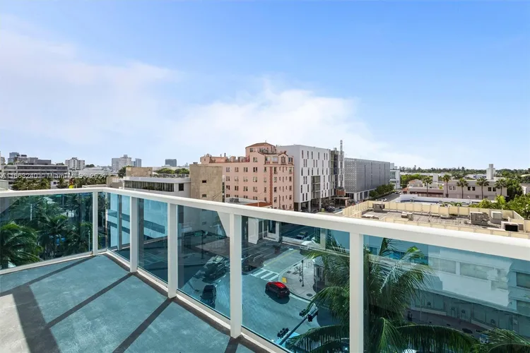 Roney Palace #537 image #16