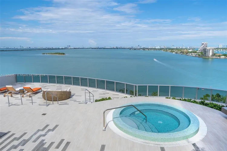 Aria on the Bay #4500 image #19