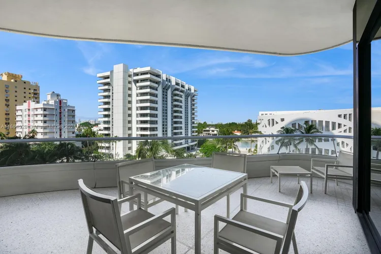 Faena House #5D image #32