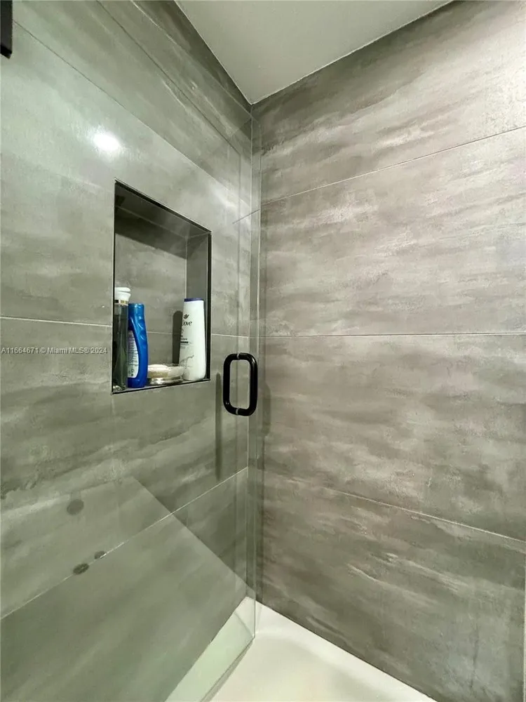 Brickell Key II #900 image #14