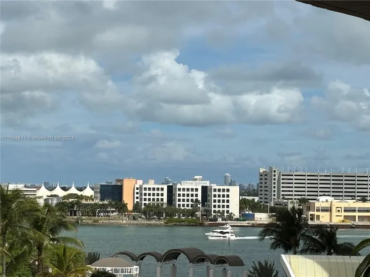 Brickell Key II #900 image #20