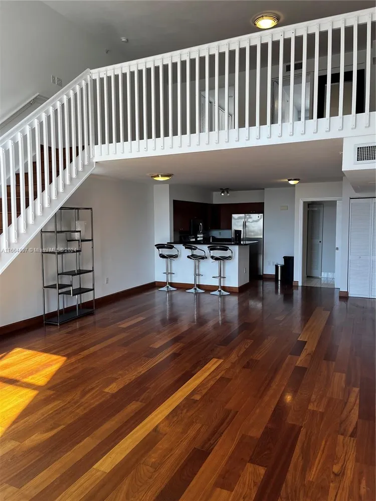 Lofts at South Beach #L704 image #10