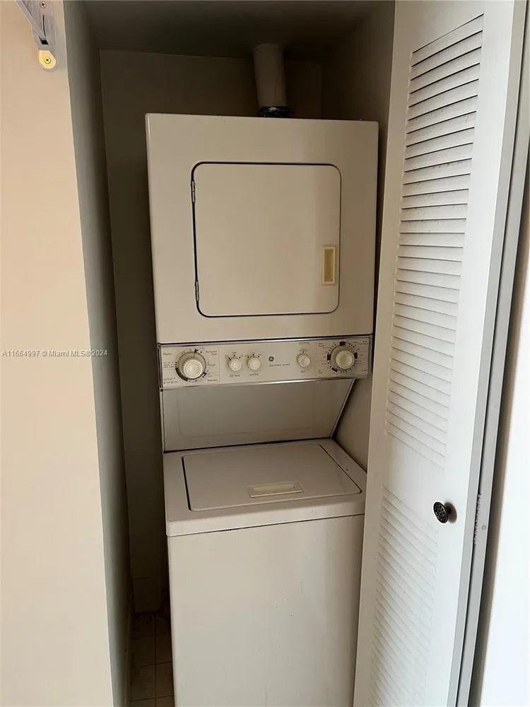 Lofts at South Beach #L704 image #21