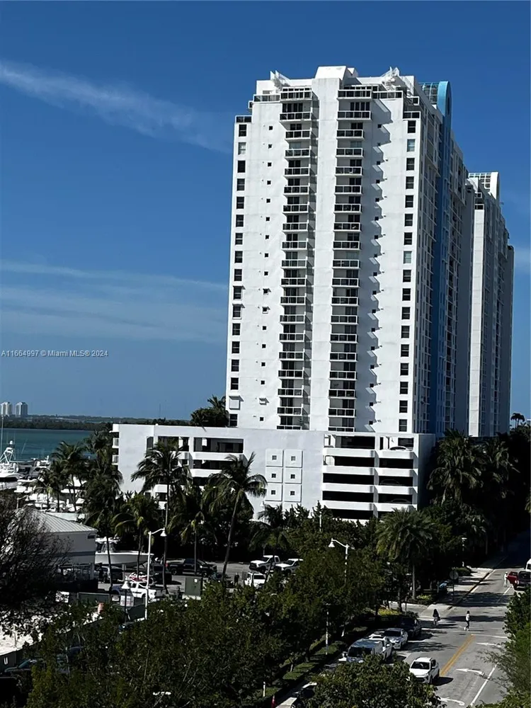 Lofts at South Beach #L704 image #6