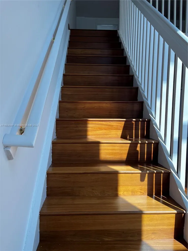 Lofts at South Beach #L704 image #7