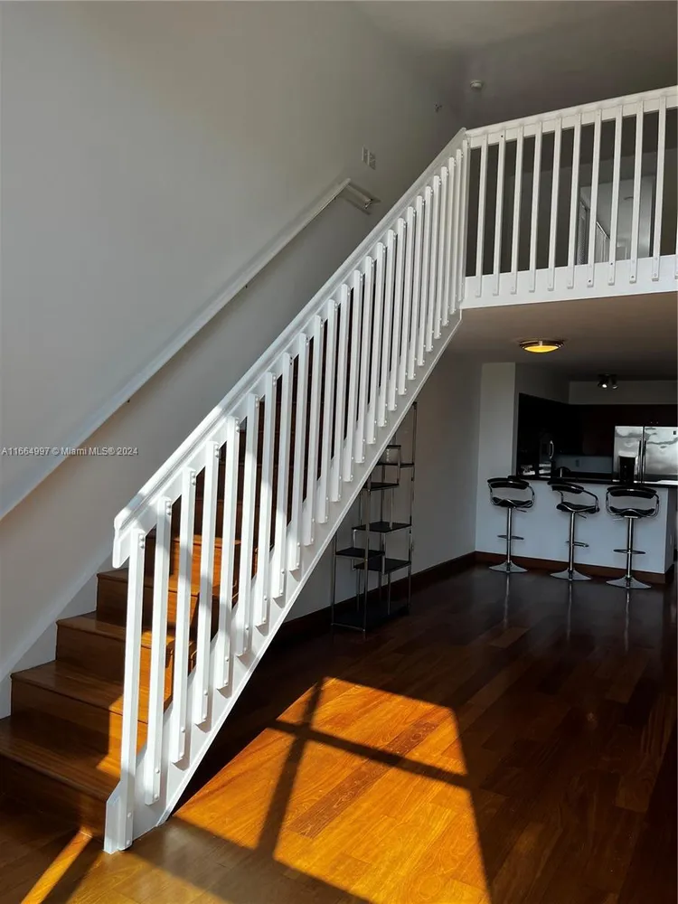 Lofts at South Beach #L704 image #9