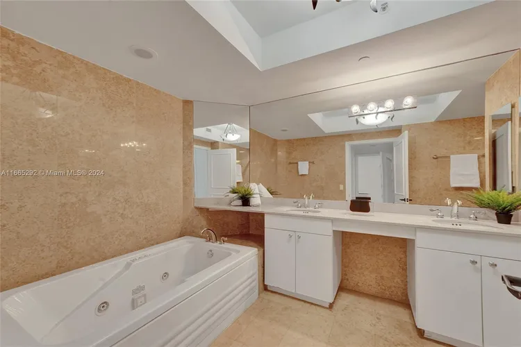 Green Diamond #504 image #21