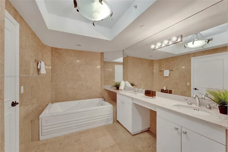 Green Diamond #504 image #23