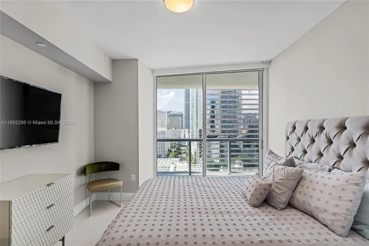 Icon Brickell II #2011 image #28