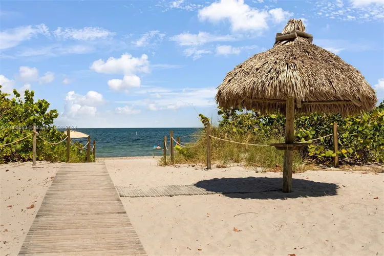 Towers of Key Biscayne #B305 image #14