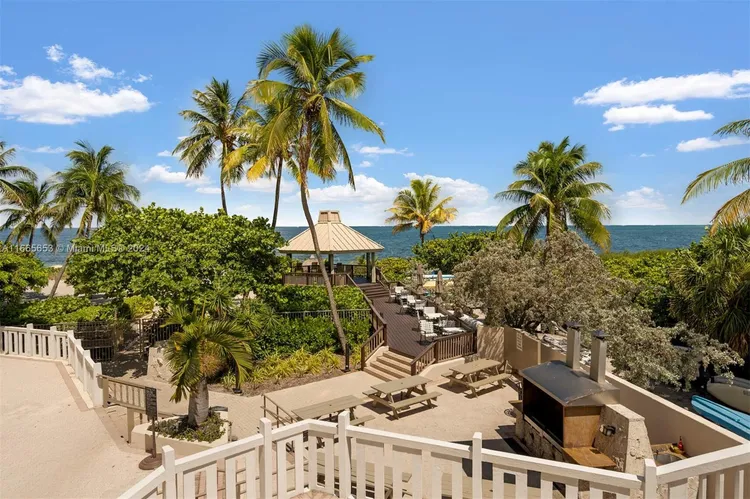 Towers of Key Biscayne #B305 image #17