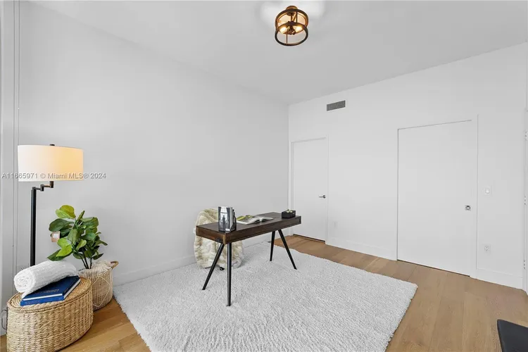 Paramount Bay #4102 image #31