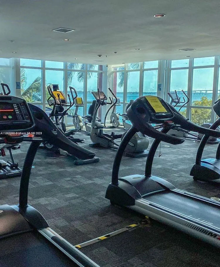 The Mark #1708 image #16