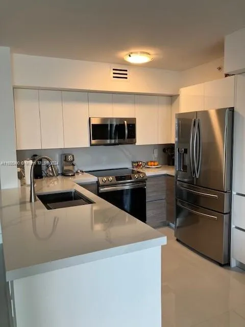 The Mark #1708 image #6