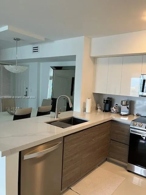 The Mark #1708 image #7