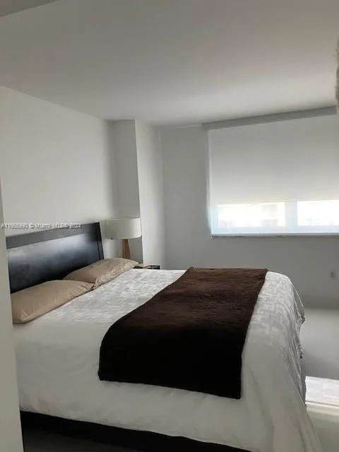 The Mark #1708 image #9