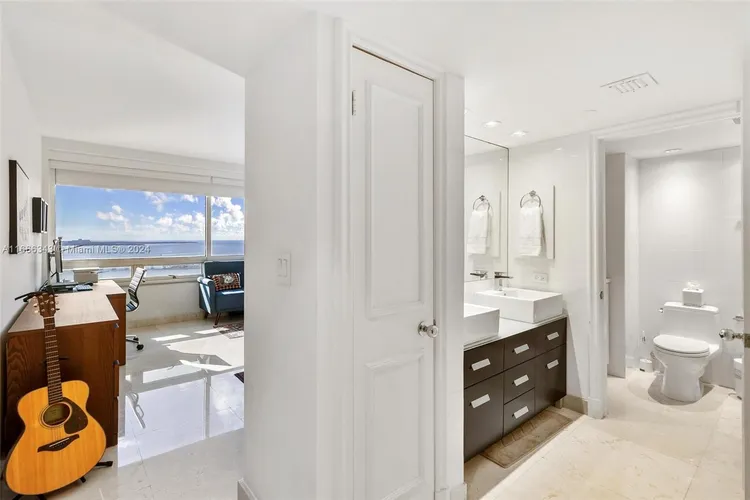 The Palace Condo #C3206 image #16