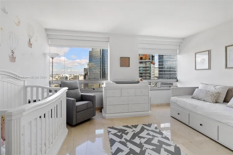 The Palace Condo #C3206 image #19
