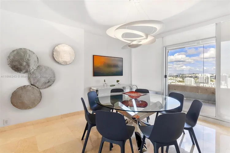 The Palace Condo #C3206 image #7