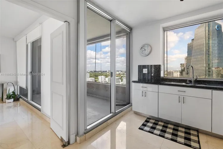The Palace Condo #C3206 image #8
