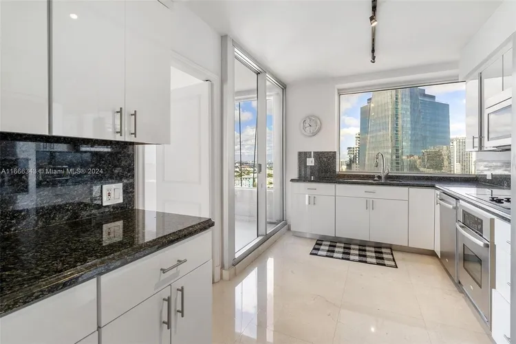 The Palace Condo #C3206 image #9