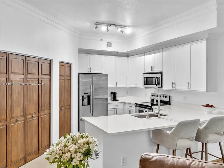 Alaqua #416 image #6