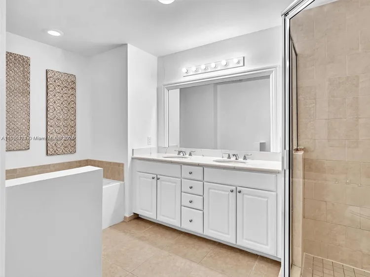 Alaqua #416 image #8