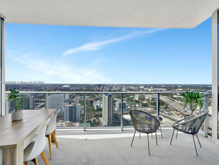 Paramount Miami Worldcenter #3504 image #12