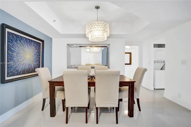 Hamptons West #M3 image #18