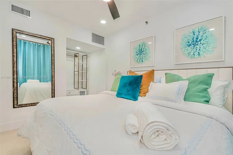 The Mercury #212 image #21