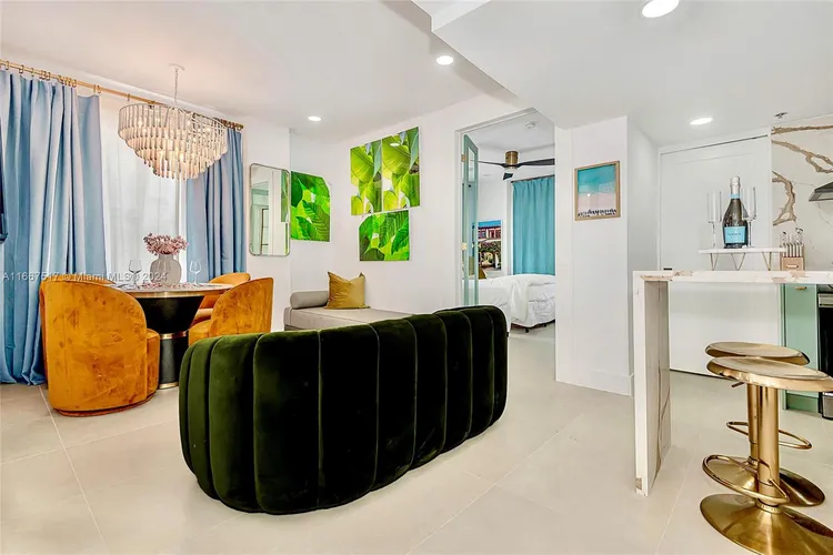 The Mercury #212 image #6