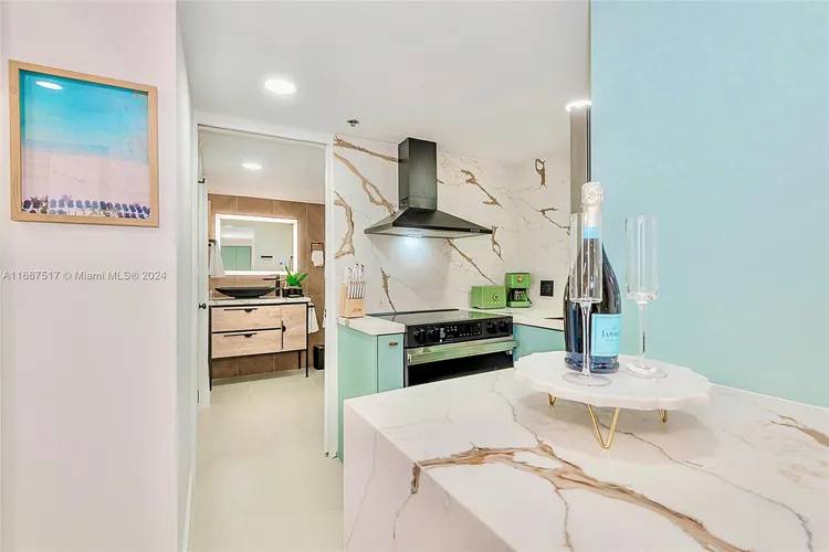 The Mercury #212 image #8